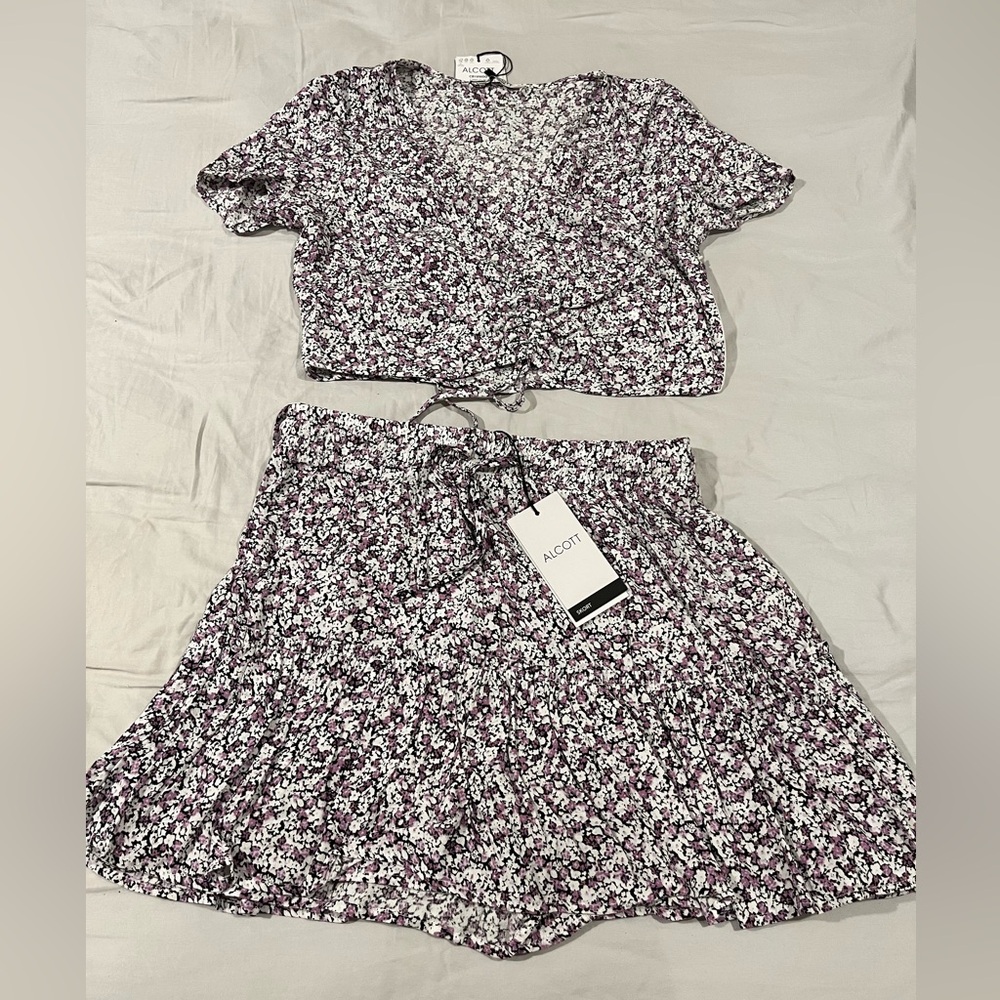 Never worn with tags two piece set.